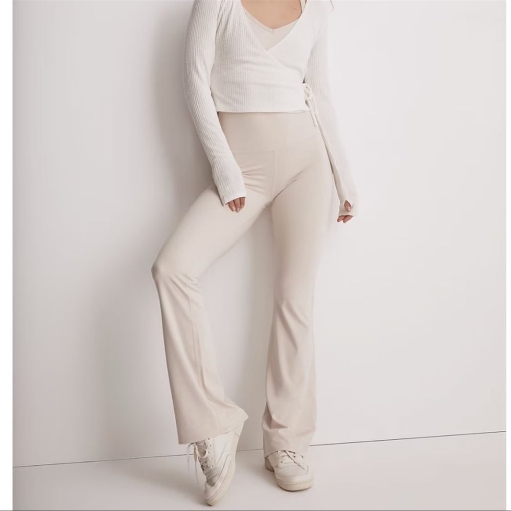 Madewell MWL Flex Flare Athletic Leggings Size S in Harvest Moon Beige Color
